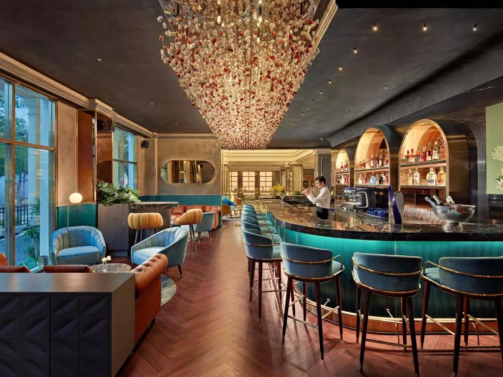 کافه هتل موون پیک هانوی